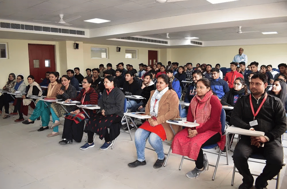 Trinity Institute of Higher Education Classroom photo 5